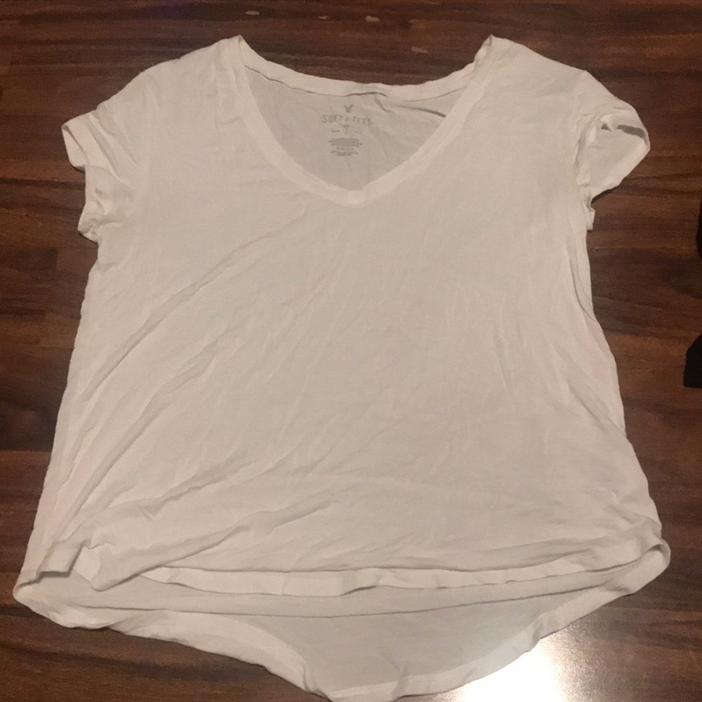 loose fitting tee
